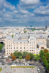 Fototapeta na wymiar skyline of Paris, France