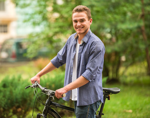 Obraz premium Boy on bicycle