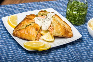 Salmon fillet in pastry with kale pesto