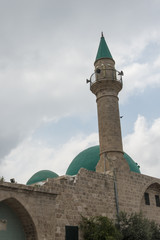 Fototapeta na wymiar Al-Bahr Mosque at the old city of Acre, Israel.