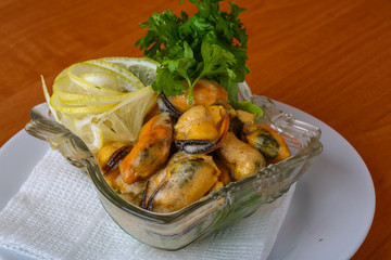 Mussels in butter sauce