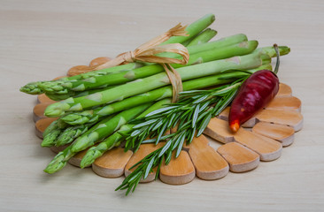 Raw asparagus
