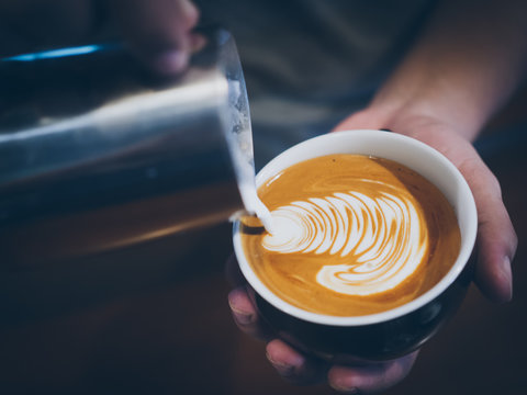 how to make coffee latte art
