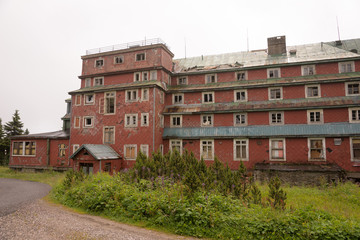 Ruine eines alten Hotels