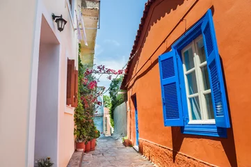 Poster Mooie straat in Athene, Griekenland © smallredgirl