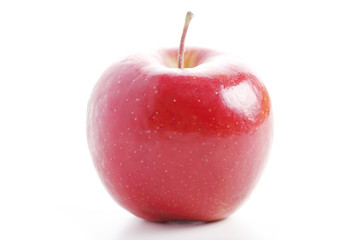 Fototapeta na wymiar Red Apple Isolated on White Background