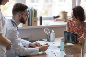 Practitioner consulting woman