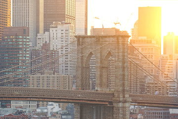 Obraz premium Wieżowce Brooklyn Bridge i Lower Manahattan