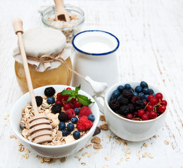 breakfast with fresh berries