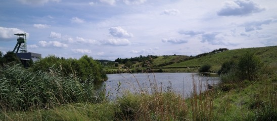 Panoramablick Erin Park mit See und F&ouml;rderturm