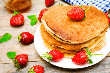 pancakes with strawberries