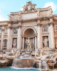 Trevi Fountain Rome - 87850619