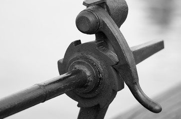 Lock paddle ratcheted winding gear
