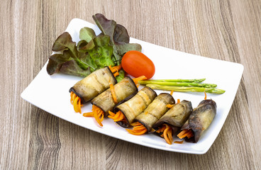 Eggplant rolls with carrot