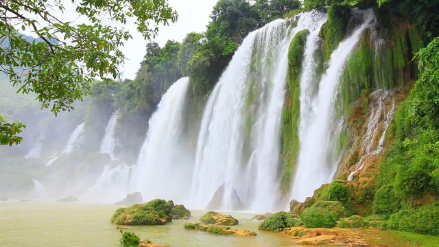 Banyue or Ban Gioc or Detian waterfall along Vietnamese and Chinese board