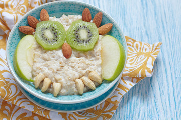 Kids breakfast porridge