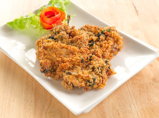  fried fish and salad is thai food