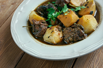 Aloo gosht