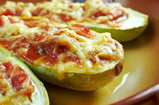 Baked zucchini boats and minced