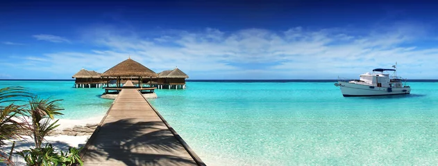Crédence de cuisine en verre imprimé Bali Maldives, voyage de rêve, belles vacances ensoleillées et exotiques. Se reposer sur un yacht