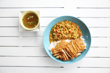 Curry rice with fried pork