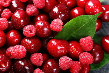 Sweet cherries and raspberries, close-up