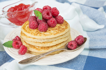 Pancakes with berries