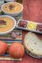 salmorejo vertical right up