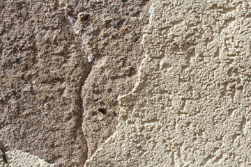 Hausfassade in renovierungsbedürftigen Zustand