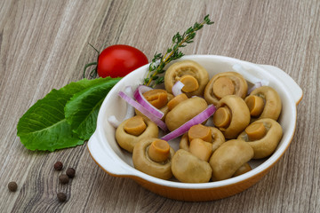 Pickled champignon