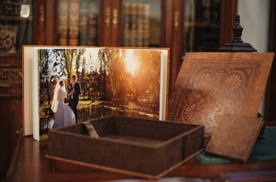 Brown natural leather classic wedding photobook and album