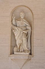 Fototapeta na wymiar Statue of Pope Gregory