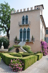 House with garden in Italy