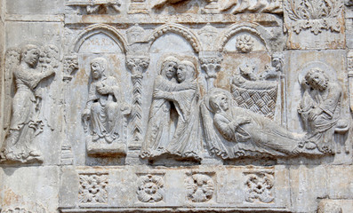 annunciazione, visitazione, natività; altorilievo; Basilica di S. Zeno, Verona