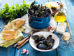 Mussels with buzara sauce 