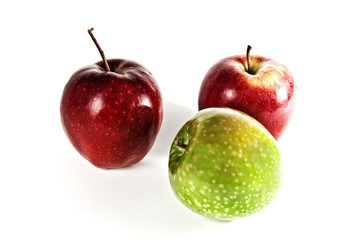 isolated three apple on a white background