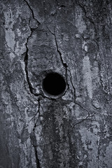 Concrete wall with aperture