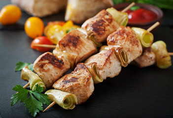 Chicken shish kebab with zucchini