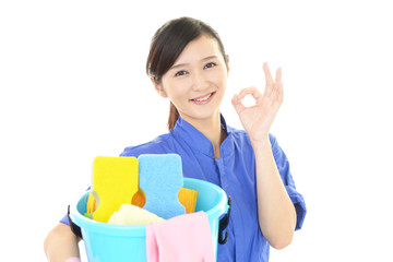 笑顔の女性作業員