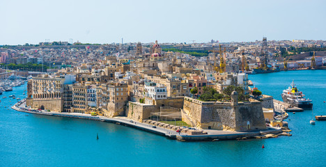 view on Valletta from sea - obrazy, fototapety, plakaty