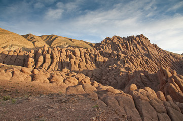 Canyon fingers monkey
is located in The Valley of Figs, the atlas mountains, morocco