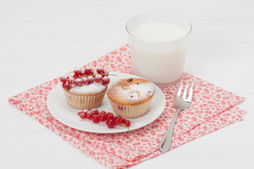 Cupcakes With Fresh Redcurrant. White Painted Table