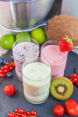 drei verschiedene Smoothies
