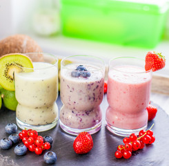 drei verschiedene Smoothies