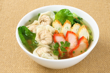 Wonton noodle soup