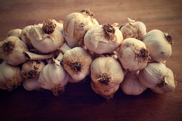 Organic garlic braid
