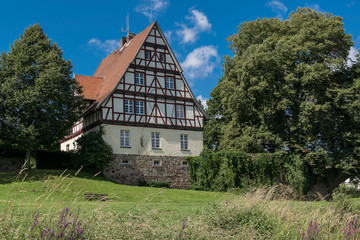 Obraz premium Rathaus in Gieselwerder an der Weser