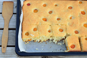 Apricot pie