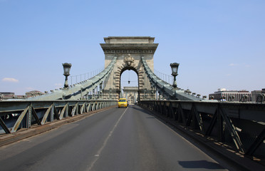 Fototapeta na wymiar Kettenbrücke