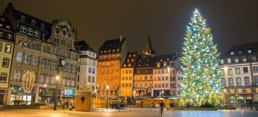 Fototapeta na wymiar Marché de Noël à Strasbourg, Alsace